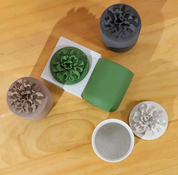 Освен осветлението, какво друго може да направи един свещник? 