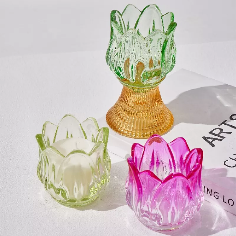 Цветни мервели флорални стъклени свещници Цветни мервели флорални стъклени свещници